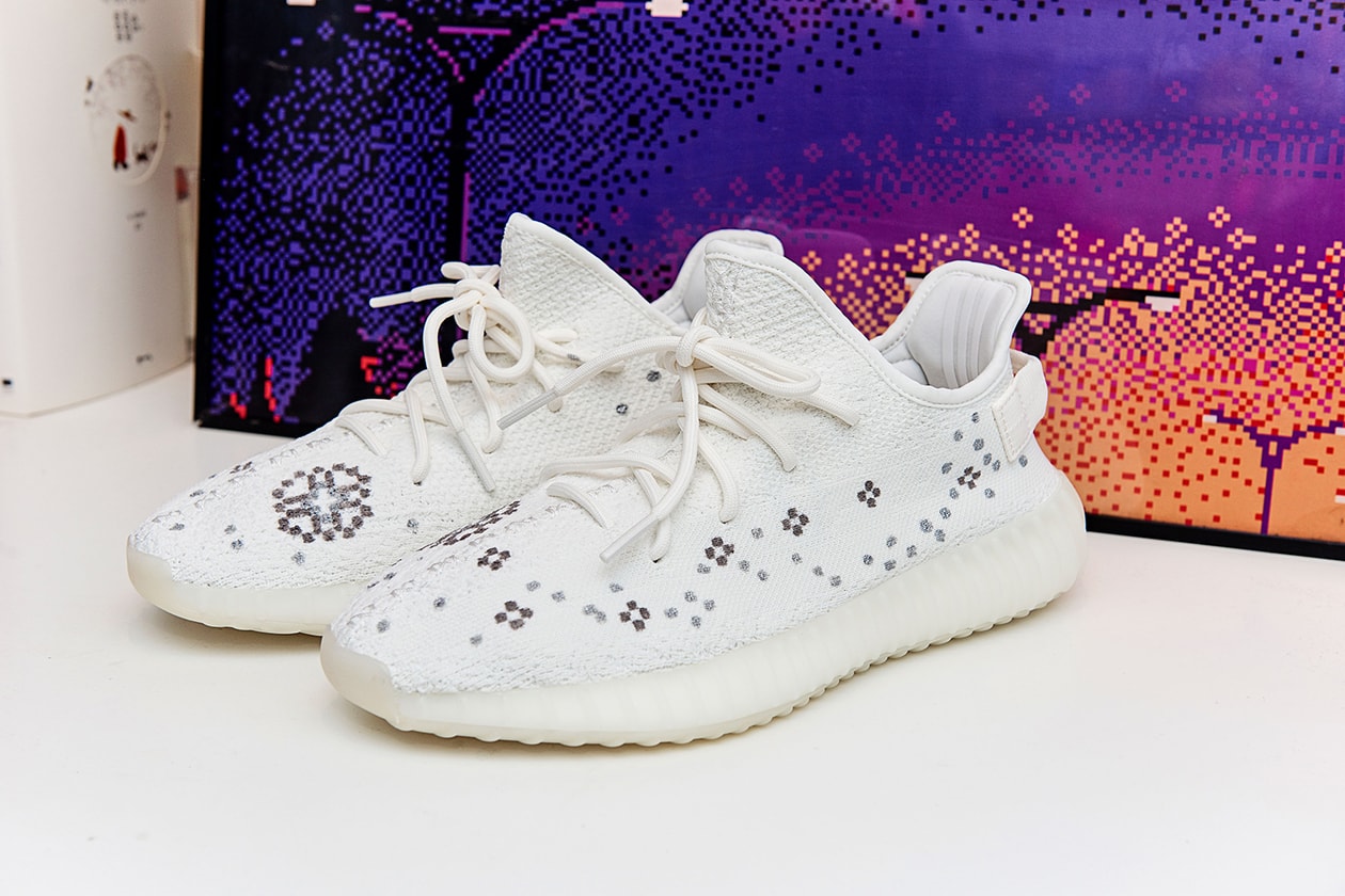 아디다스 오리지널스 이지 부스트 350 V2 트리플 화이트 아티스트 커스텀 2019 겨울 adidas-originals-yzy-350-v2-triple-white-diy