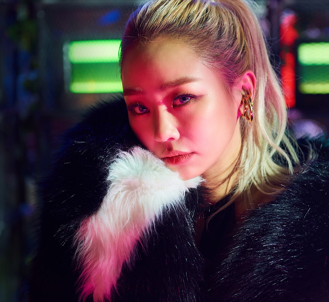 K-POP Star Hyolyn Kia Soul Interview red music asia green singing 