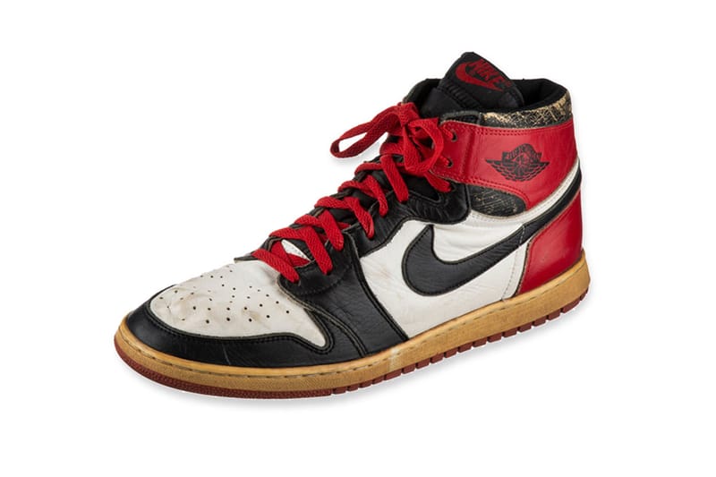 세상에서 가장 오래된 에어 조던 1 '블랙토' 경매에 등장