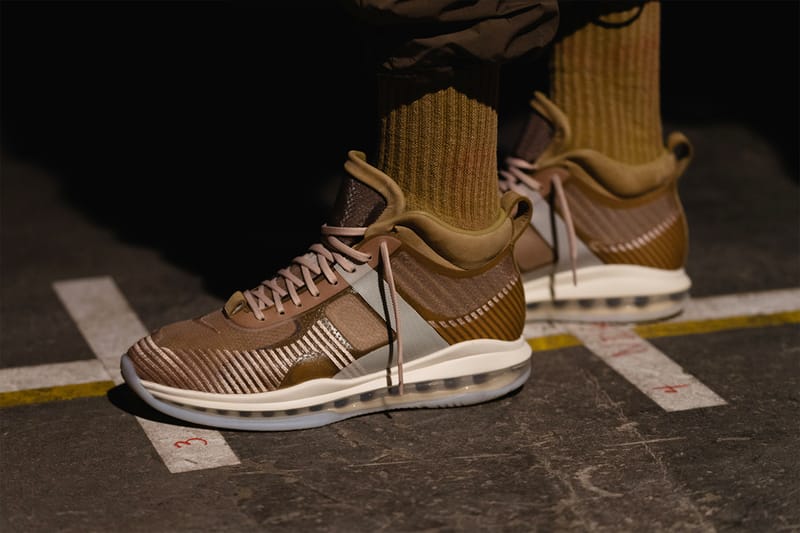 존 엘리엇 x 나이키 '르브론 아이콘' 골드 색상 공개