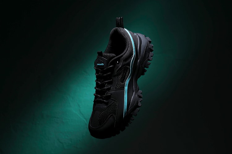 어둠 속에서 빛나는 아트모스 서울 x 엄브로 범피 '블랙 에디션'