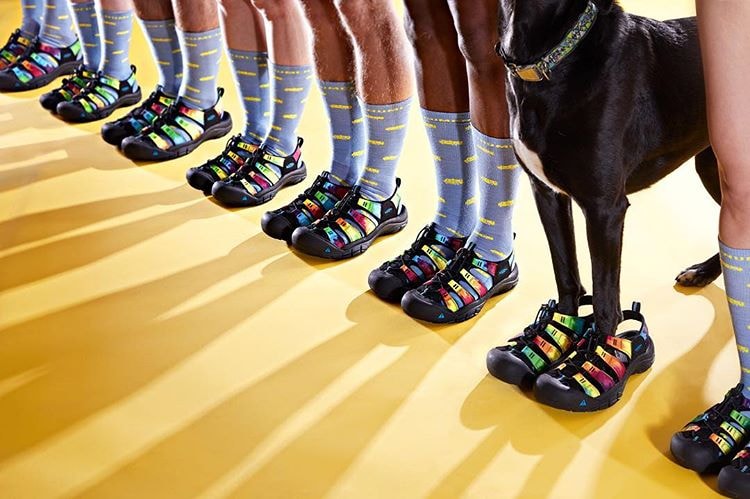 샌들 디자인 표절 의혹으로 구찌를 공개 조롱한 킨