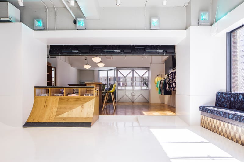 프라그먼트 디자인과 협업한 새 도쿄 스케이트 숍