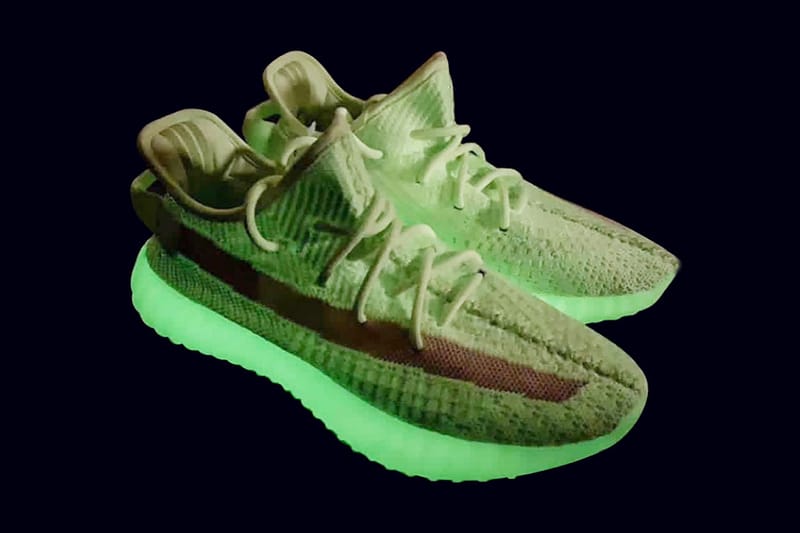 야광 이지 부스트 350 V2, 'GID' 실물 사진 유출