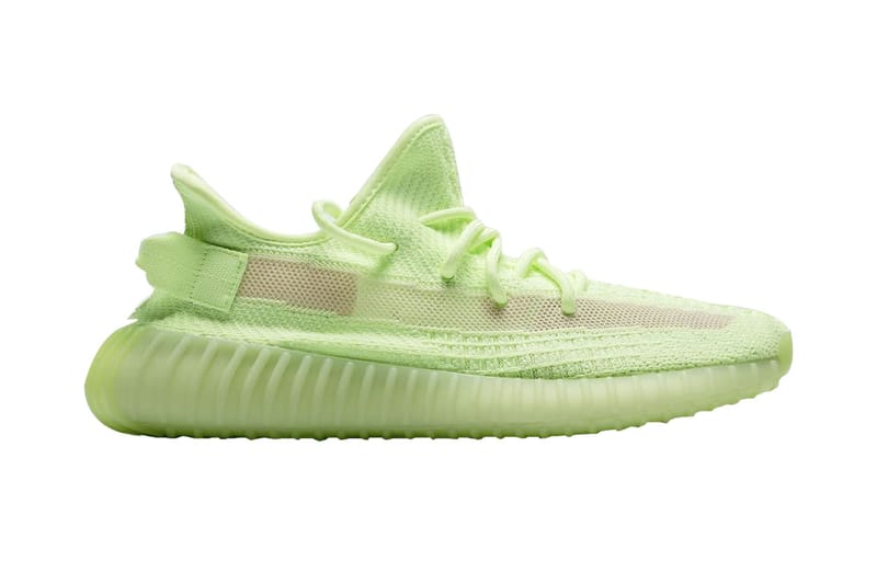 이지 부스트 350 V2 ‘글로우 인 더 다크' 예상 발매 시기