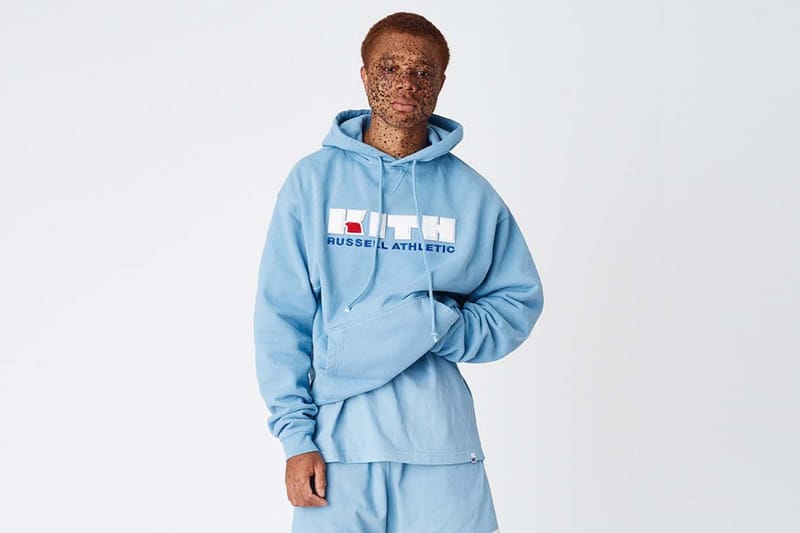 무려 24가지 색상으로 출시되는 KITH x 러셀 애슬레틱 컬렉션