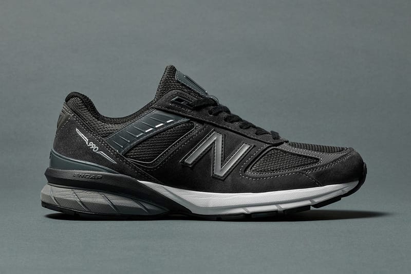 유나이티드 애로우가 선보이는 별주 모델, 뉴발란스 'M990v5'