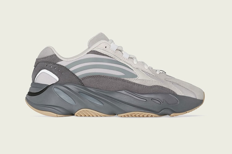 이지 부스트 700 V2 ‘테프라’ 공식 사진 & 발매 일정