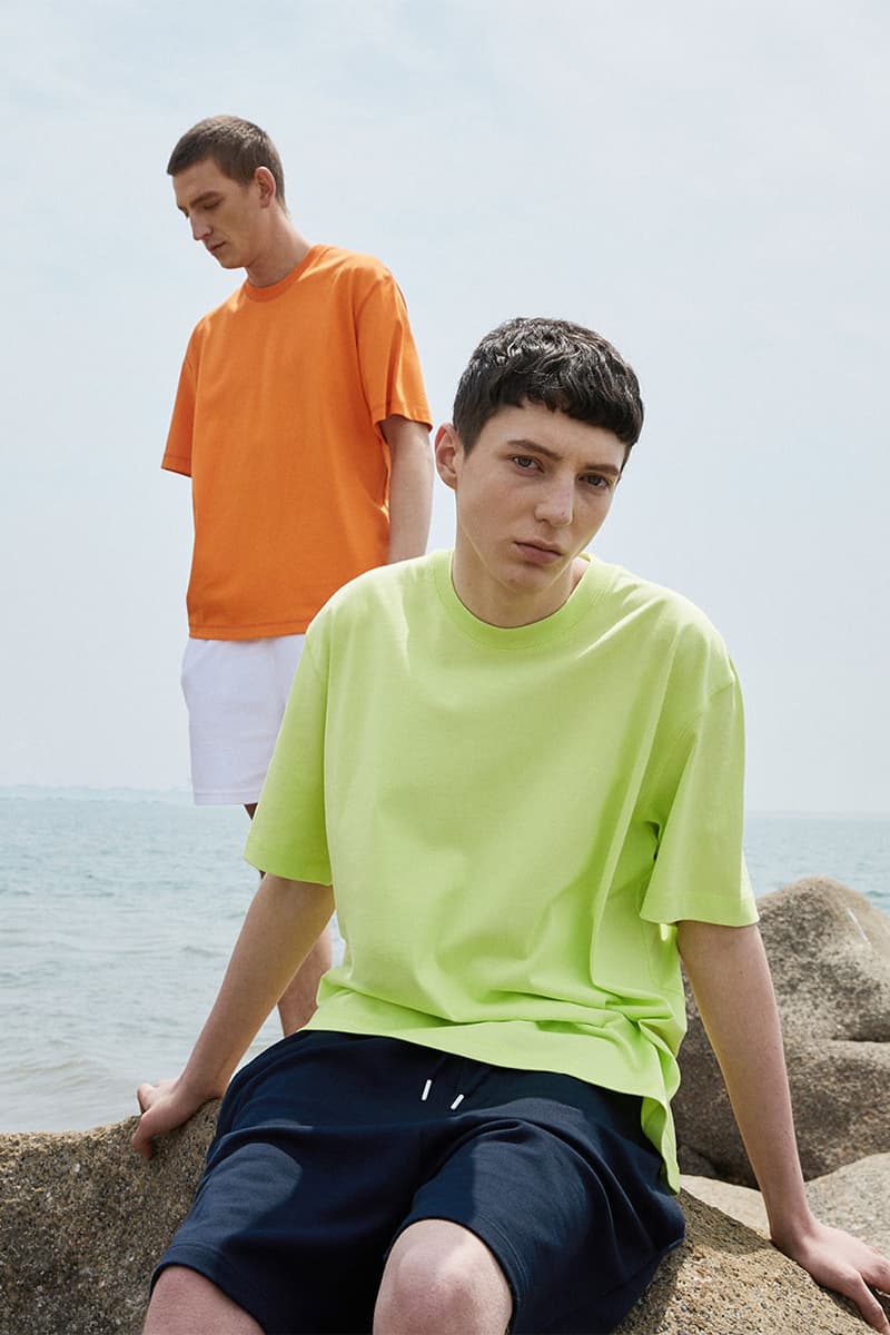 에이카 화이트, 부드러운 실루엣이 돋보이는 2019 SS 컬렉션 룩북 공개 듀펠 센터