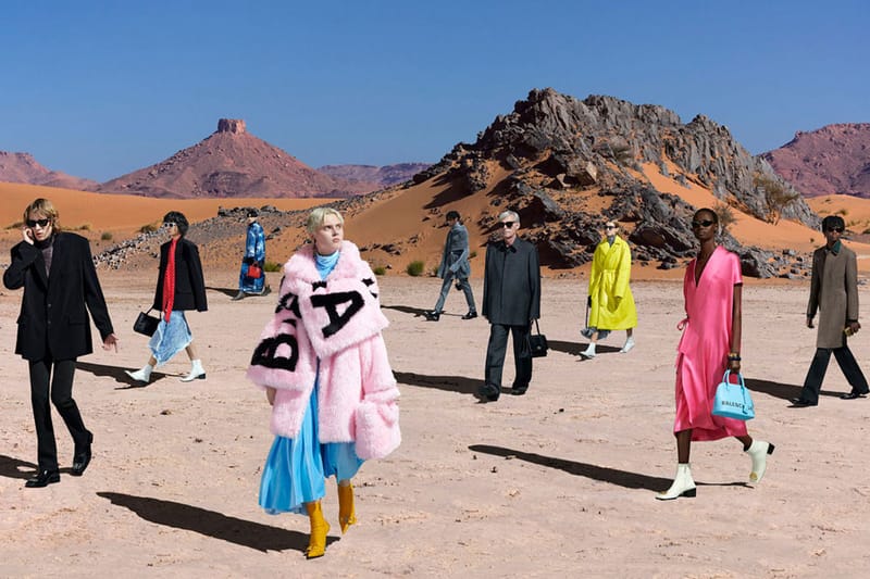 모로코 사막에서 펼쳐진, 발렌시아가 2019 FW 캠페인