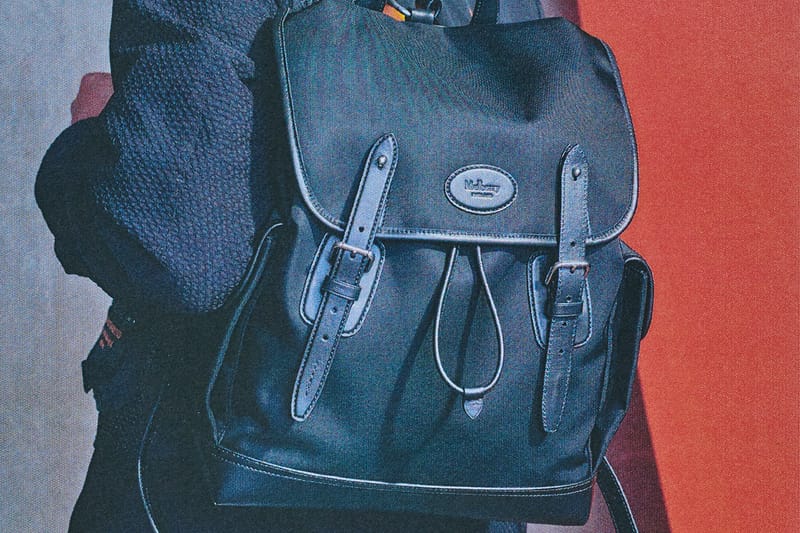 대담한 색채를 입은 멀버리의 2019 SS 액세서리 컬렉션