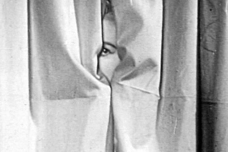 폰허브와 뉴욕 성 박물관이 함께한 전시 '스태그 필름' 정보