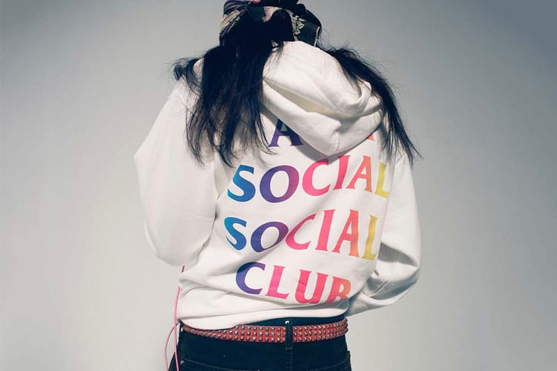 안티 소셜 소셜 클럽의 2019 FW 'Still Stressed' 컬렉션 룩북