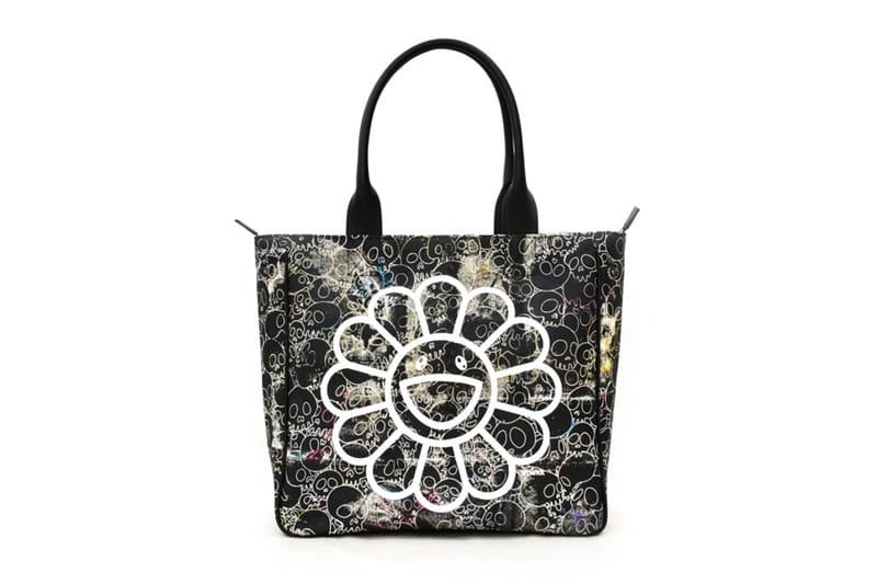 무라카미 다카시의 그림과 친필 사인이 새겨진 토트백 출시