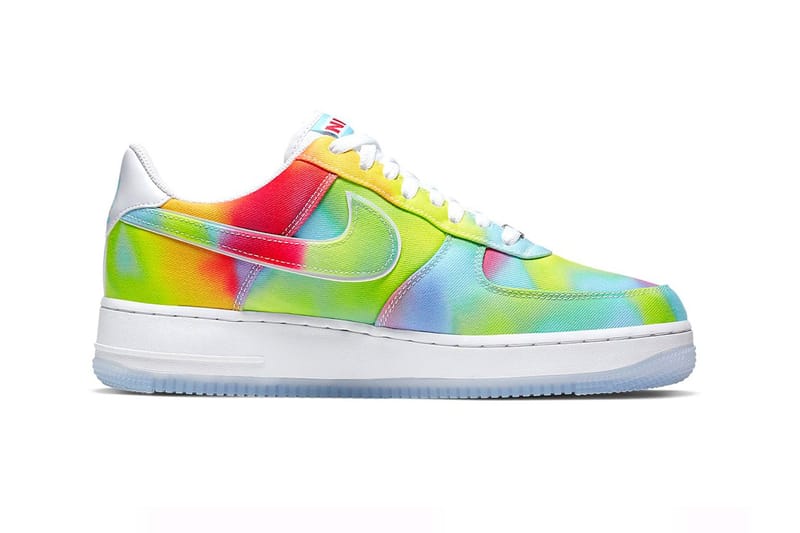 나이키가 새롭게 출시하는 타이다이 에어 포스 1 '07 프리미엄'