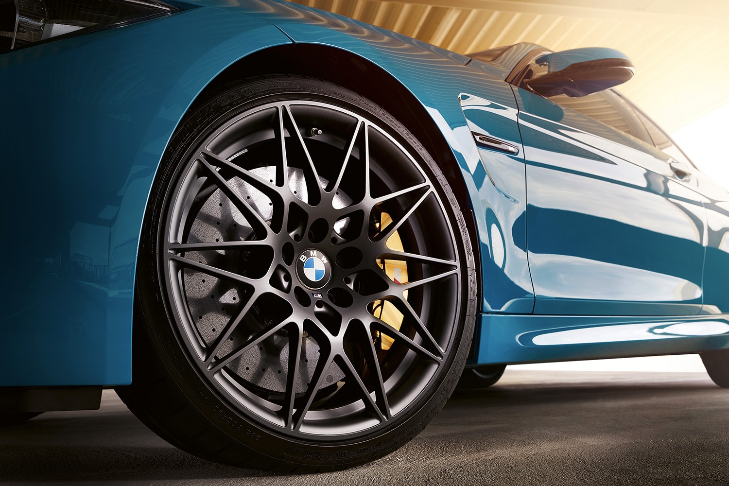 BMW 2020 한정판 'M4 헤리티지 에디션' 쿠페 출시,750대