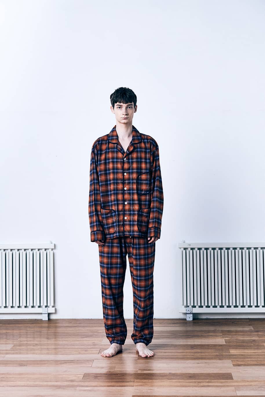 홈웨어 브랜드 모노피스파와 안태옥의 HGS 협업, 듀펠센터 팝업... KR | 하입비스트 홈웨어 브랜드 모노피스파와 안태옥의 HGS 협업 팝업... 