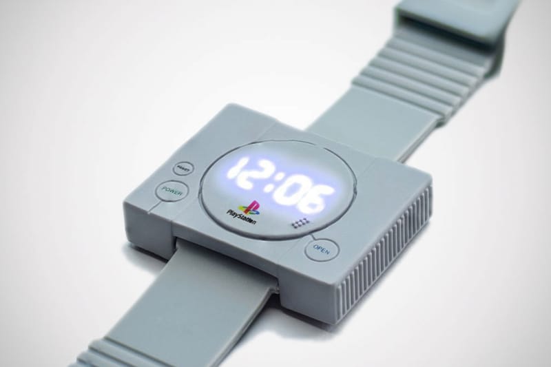 오리지널 플레이스테이션이 손목시계로? 팔라돈 x 소니 협업