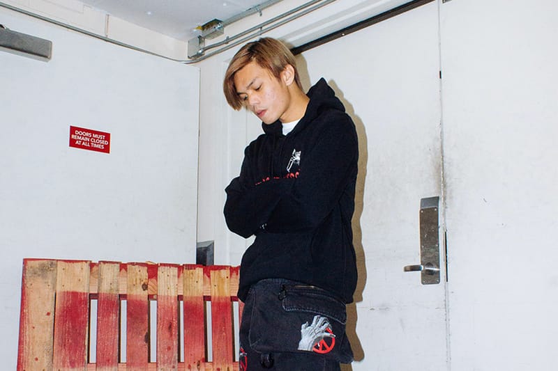 언더커버 x 오프화이트 협업 'UNDEROFFWHITECOVERS' 실제 이미지 공개