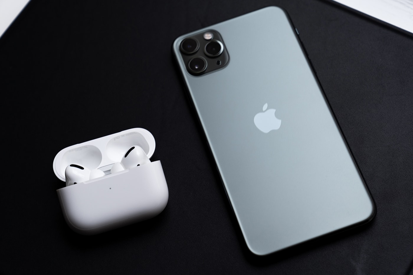 애플 에어팟 프로 실물 이미지 공개, 노이크 캔슬링, 커널형 이어폰, 아이폰 11