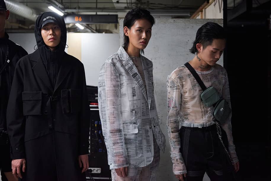 이세 IISE 서울 패션위크 2020 SS 컬렉션 백스테이지 | Hypebeast.KR | 하입비스트 이세 2020 SS 서울 패션위크 쇼 백스테이지