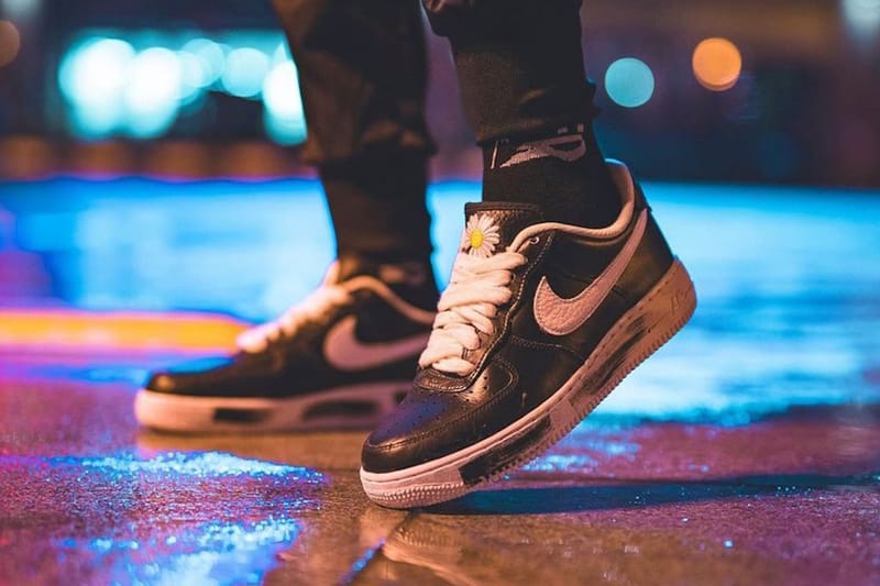 피스마이너스원과 나이키의 에어 포스 1, 발매 정보 유출