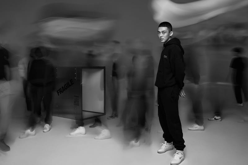 유아인이 이끄는 스튜디오 콘크리트의 아트 프로젝트 '1111'