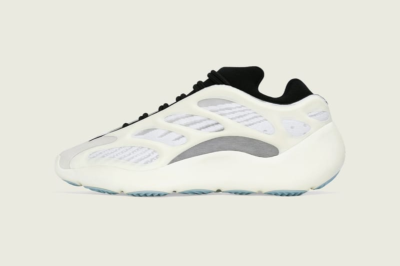 아디다스 오리지널스 이지 700 V3 ‘AZAEL’ 공식 발매 정보