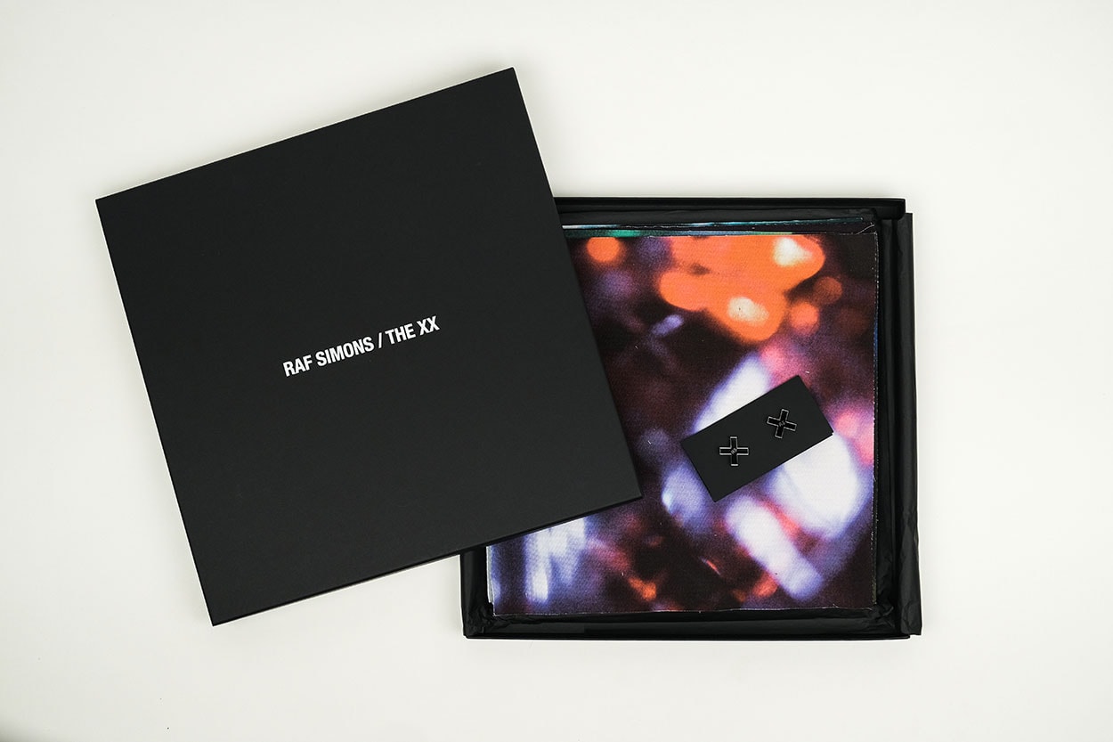 라프 시몬스 x The xx, 'xx' 10주년 발매 기념 컬렉션 룩북 및 국내 판매처