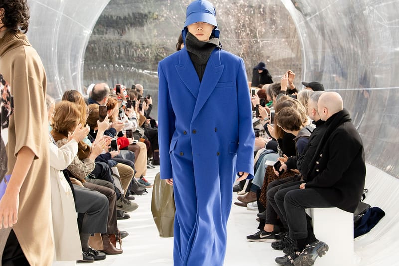 미니멀리즘의 향연, 겐조 2020 FW 컬렉션 런웨이 현장의 모습은?