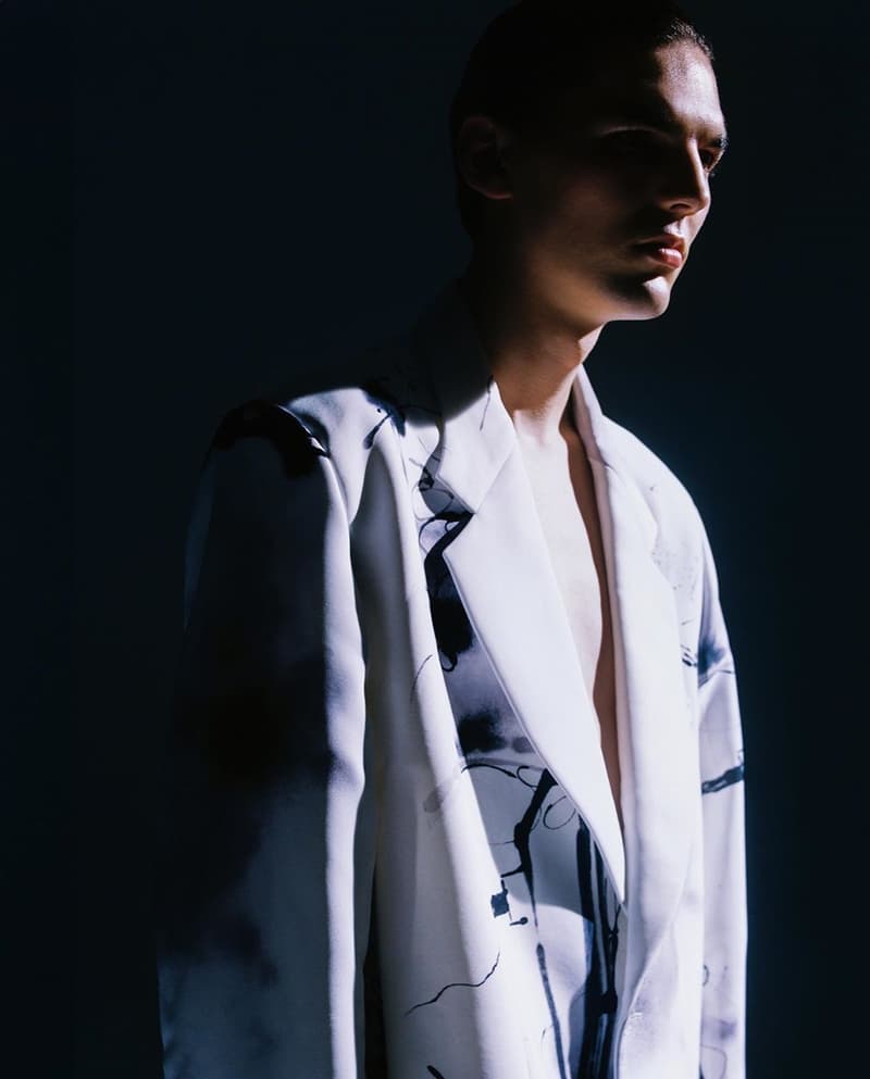 오프 화이트 x 퓨추라, 아트 워크로 뒤덮인 협업 컬렉션 룩북 공개, 셋업 슈트, 트렌치코트