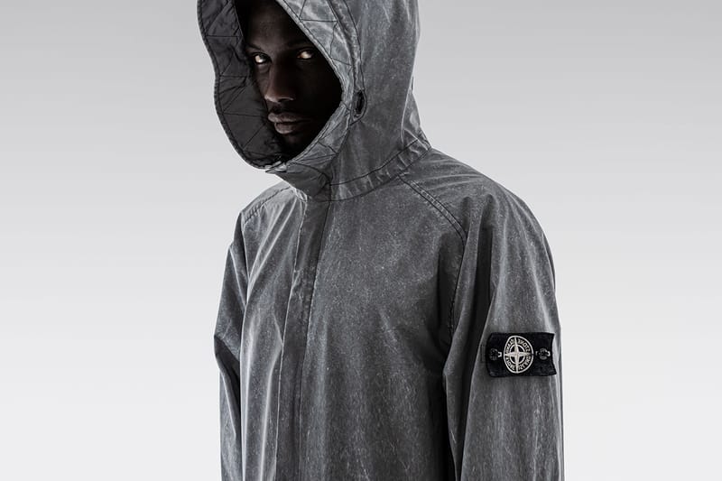 루이자비아로마가 선보이는, 스톤 아일랜드 'LVR' 에디션