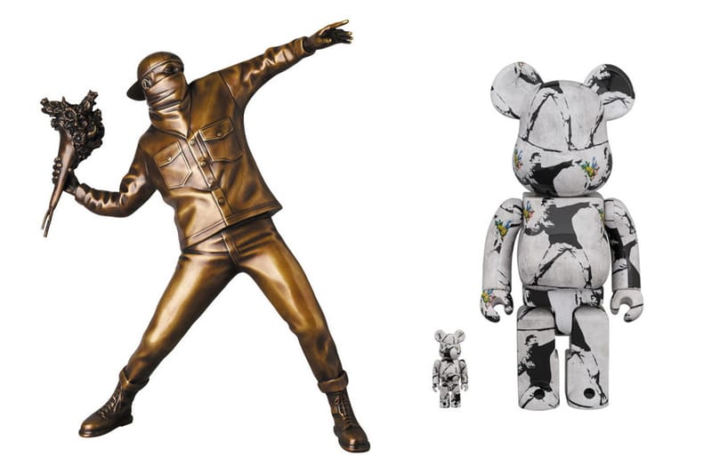 뱅크시의 ‘꽃을 던지는 사람’, 동상과 베어브릭으로 재탄생