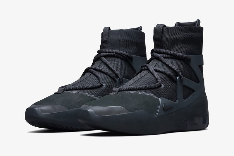 업데이트: 나이키 에어 피어 오브 갓 1 '트리플 블랙' 공식 출시 정보