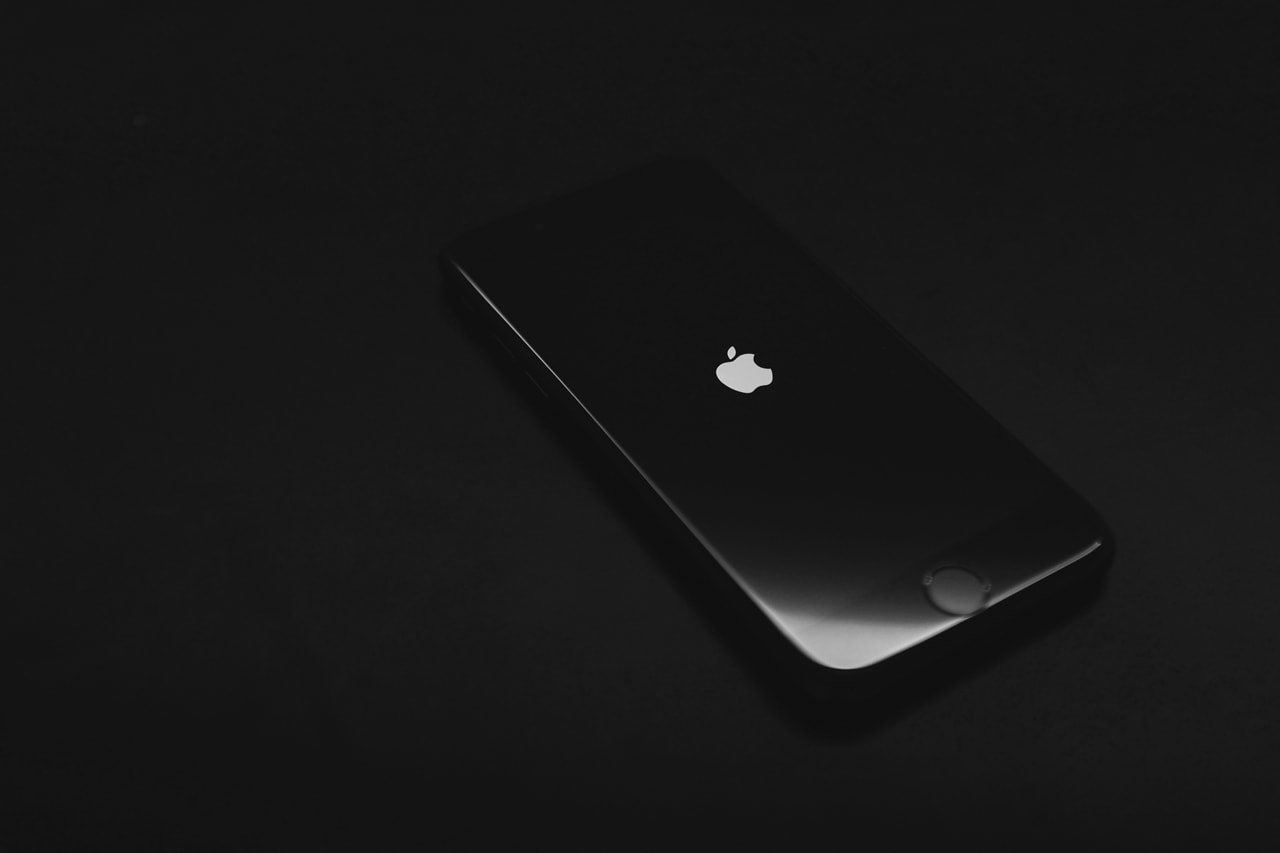 애플 2세대 아이폰 SE 실물, 상세 사진 및 가격, 스펙 출시일 정보 등 
