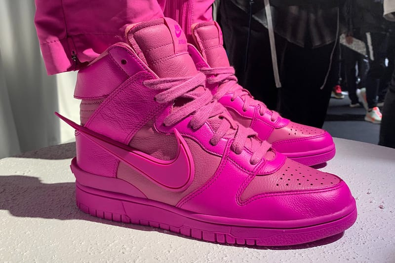 앰부시와 나이키의 협업 덩크 하이, 곧 두 가지 컬러로 출시된다?