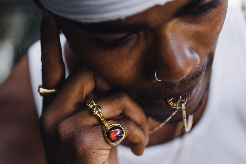 각양각색의 원석으로 완성된, 메이플 2020 여름 주얼리 컬렉션 에디토리얼 공개