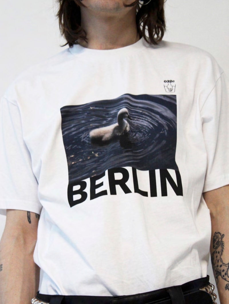 032c, 독일 밴드 ‘디 퇴흐트리히에 도리스’에서 영감받은 2020 가을, 겨울 컬렉션 룩북 공개