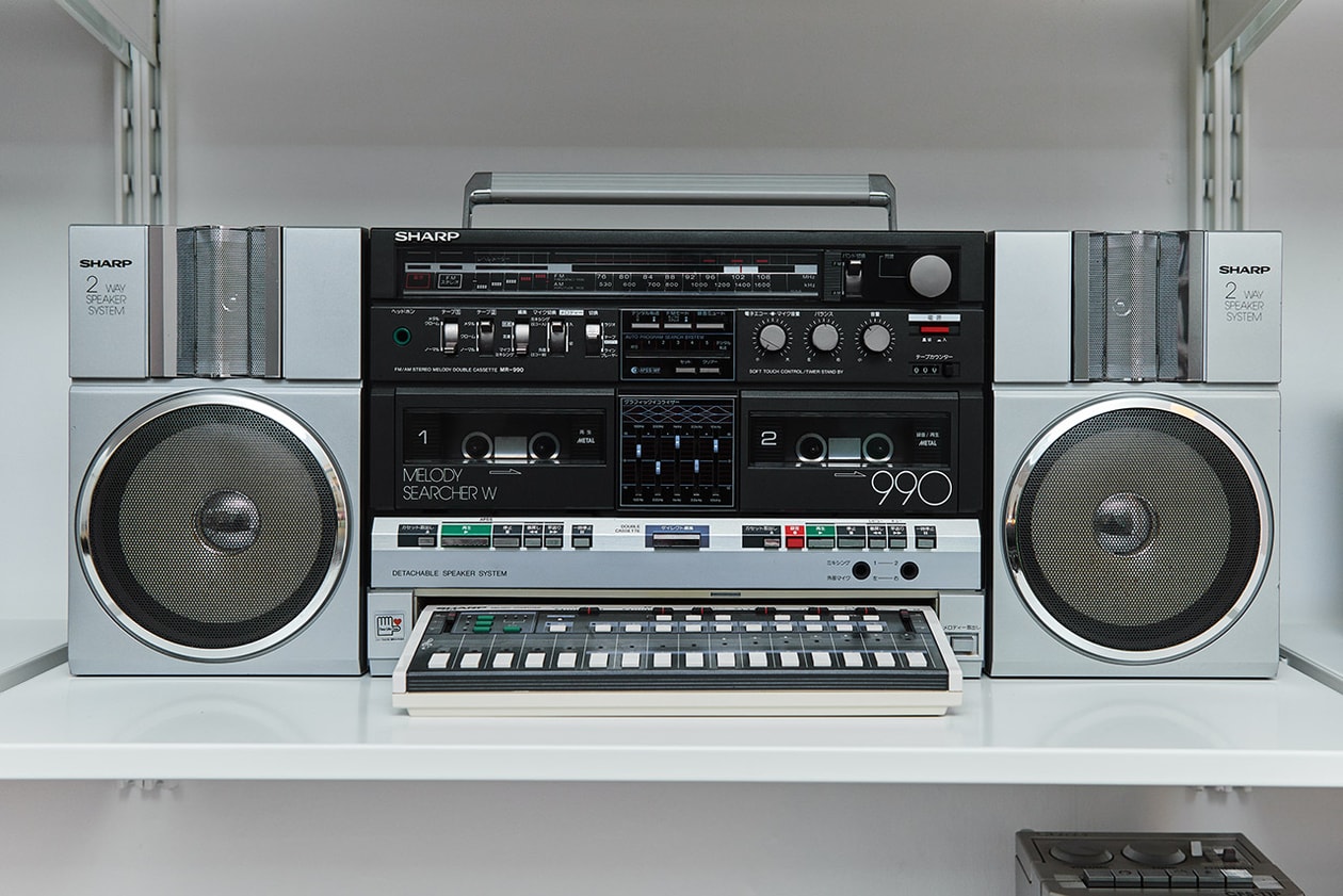 빈티지 마니아들의 성지, 레트로 가젯 편집숍  ‘레몬’ 쇼룸 방문기, 워크맨, 닌텐도 게임보이, 게토 블래스터, 붐박스, 카세트 플레이어, 서울 안국역, 창덕궁