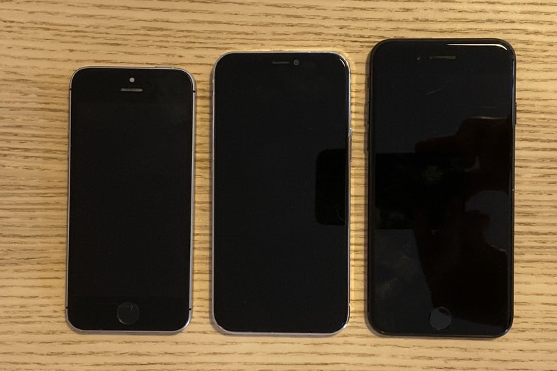 애플 아이폰 12의 실물 사진 공개, 아이폰 12, 크기, 그립감, 무게, 아이폰 SE