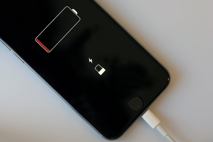 애플 아이폰 12의 배터리 용량은 아이폰 11보다 줄어든다?