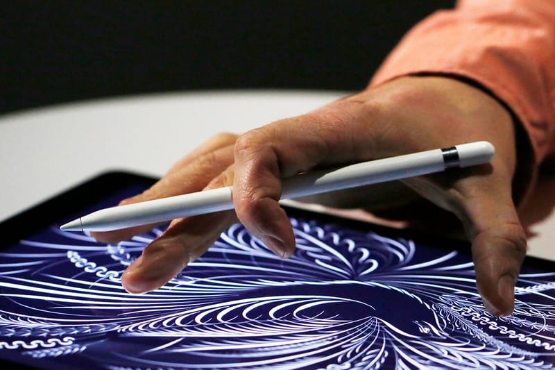 차세대 애플 펜슬, 실제 물건의 컬러 가져오는 '스포이드 툴' 기능 추가된다?