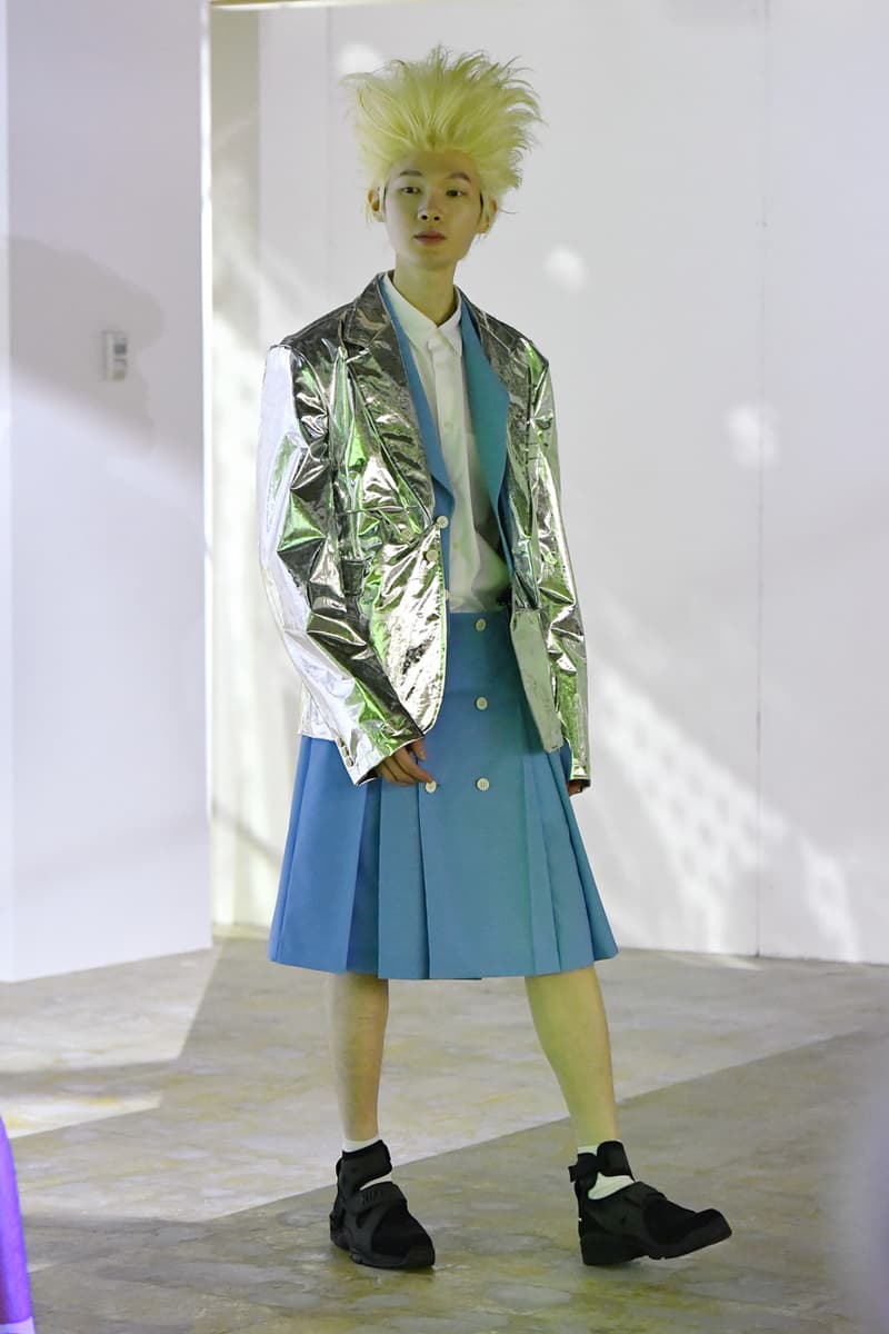 꼼데가르송 옴므 플러스 2021 SS 컬렉션에 포함된 나이키 협업 카니보어의 모습은?, 협업 스니커, 레이 가와쿠보