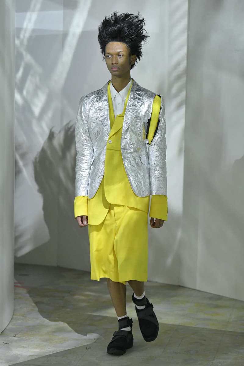 꼼데가르송 옴므 플러스 2021 SS 컬렉션에 포함된 나이키 협업 카니보어의 모습은?, 협업 스니커, 레이 가와쿠보