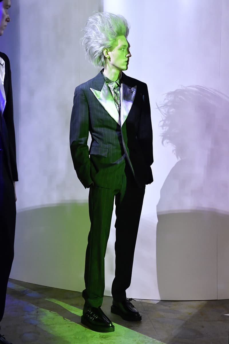 꼼데가르송 옴므 플러스 2021 SS 컬렉션에 포함된 나이키 협업 카니보어의 모습은?, 협업 스니커, 레이 가와쿠보