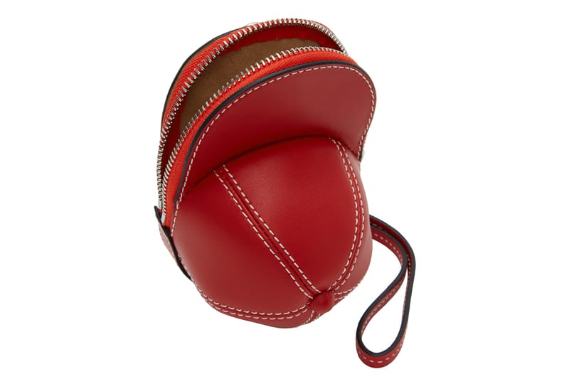 J.W. 앤더슨, 야구 모자를 본뜬 귀여운 나노 캡 백 출시