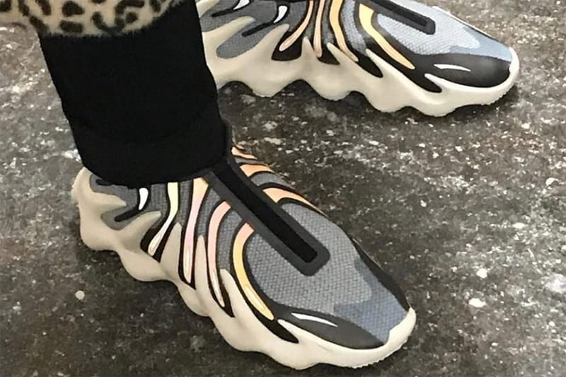 아디다스 이지 451, 새 샘플이 유출됐다