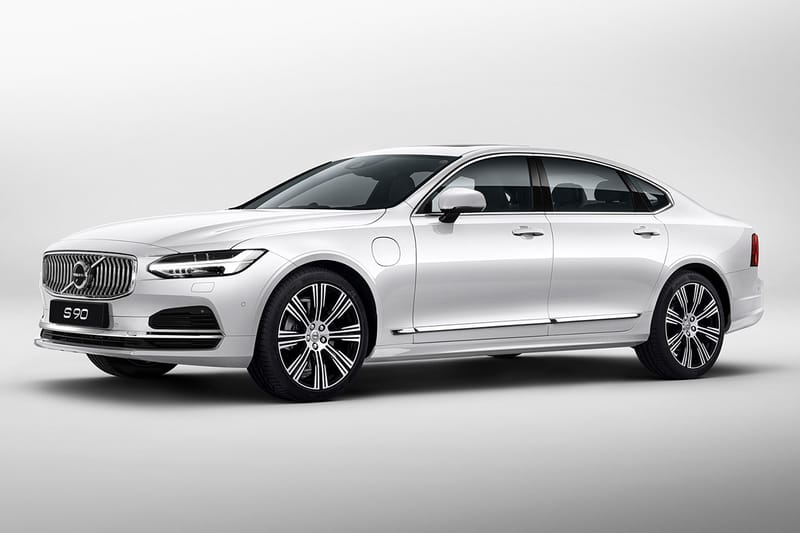 안전과 럭셔리의 대명사, 볼보의 신형 ‘S90’ 국내 공식 출시