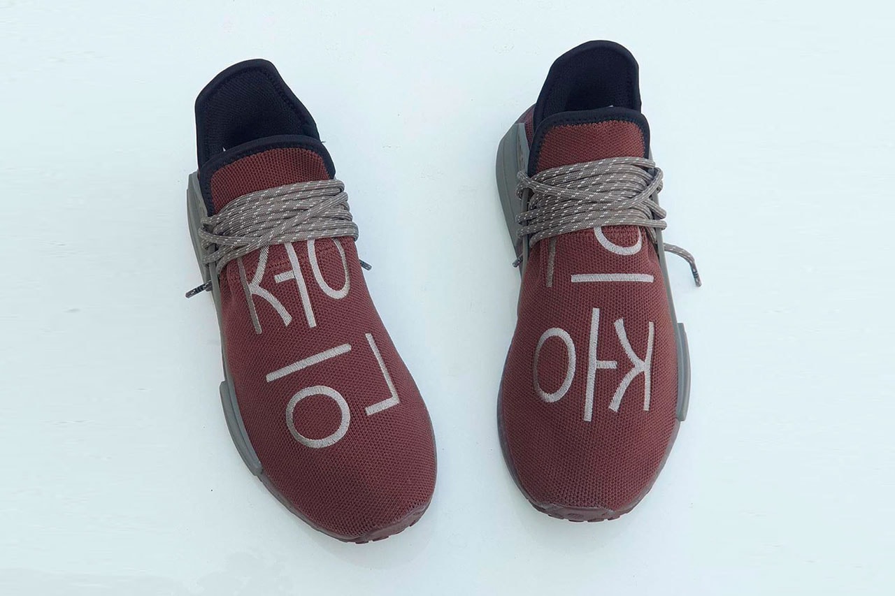 한글로 커다랗게 쓰인 ‘인종’, 새로운 퍼렐 윌리엄스 x 아디다스 NMD 휴 공개, 한글 스니커, 한국어 신발, 아디다스 오리지널스