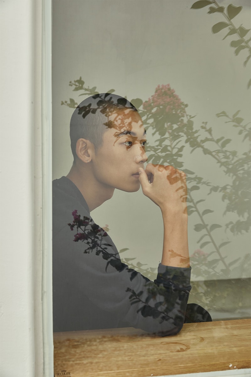 에이카 화이트, 2020 FW 프리미엄 베이직 컬렉션 룩북 ‘Portrait of a Day’ 공개, 강원도 고성, 데이트 코스, 연인룩, 커플룩, 남친룩, 스웨트셔츠, 스웨트팬츠